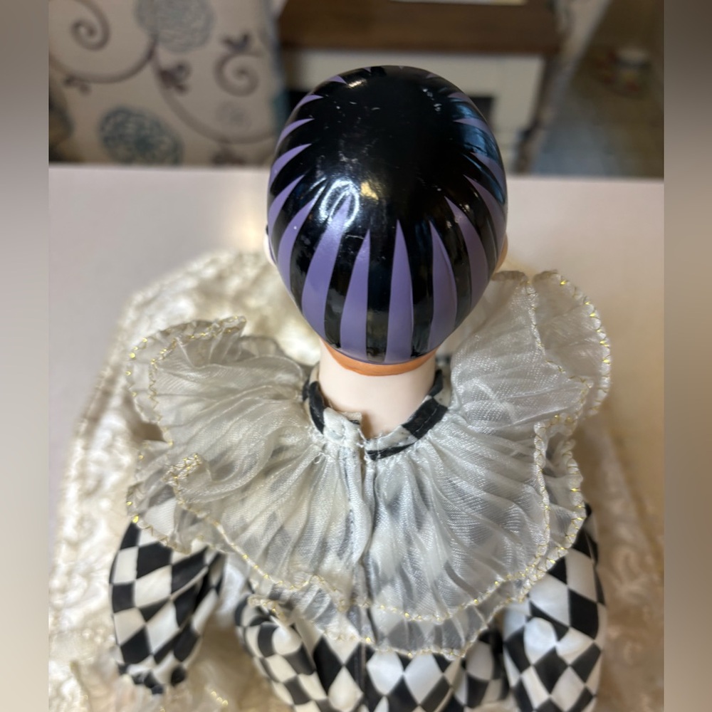 Collectible Porcelain Pierrot Or Jester Clown Doll, Hand Painted Face - Picture 8 of 11
